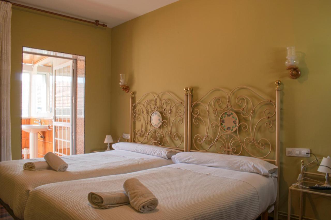 Hostal Galicia Monforte De Lemos Exteriör bild